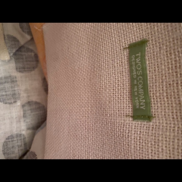 Two’s Company canvas tote bag with parrot motif - Picture 3 of 5